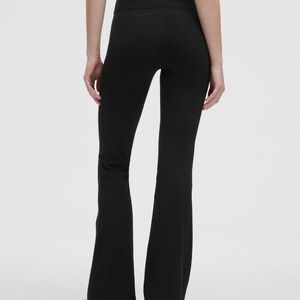 Lululemon black nulu flares